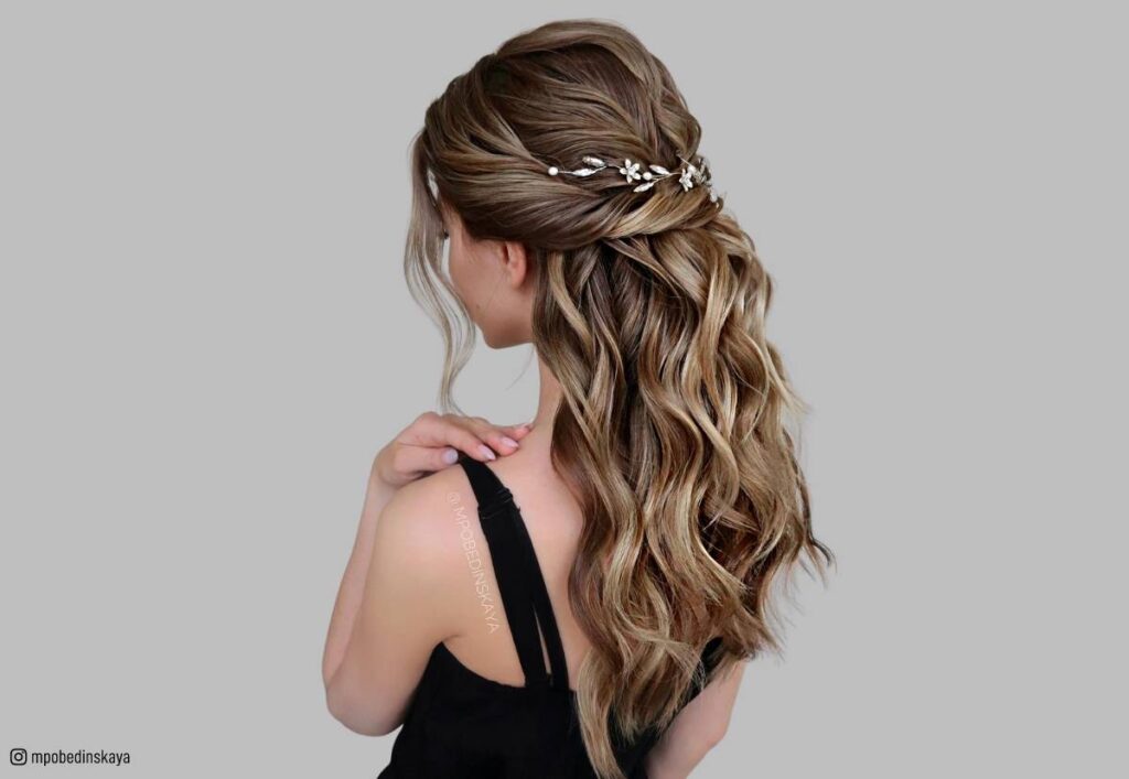 PROM HAIRSTYLES: ELEVATE YOUR LOOK FOR THE SPECIAL NIGHT