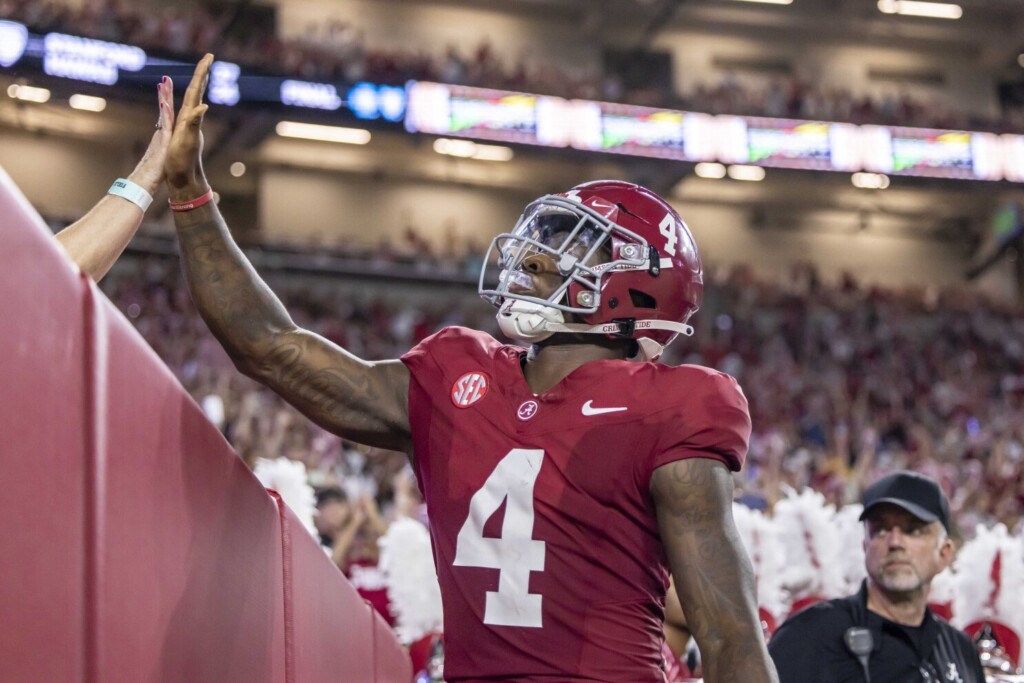Alabama Football Playing Today: A Glimpse into the Legacy of the Crimson Tide